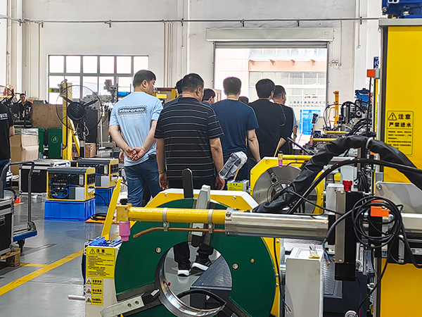 Autumn's Golden Embrace: Witnessing the Craftsmanship of Mwelding – Shanghai Mwelding's Production W